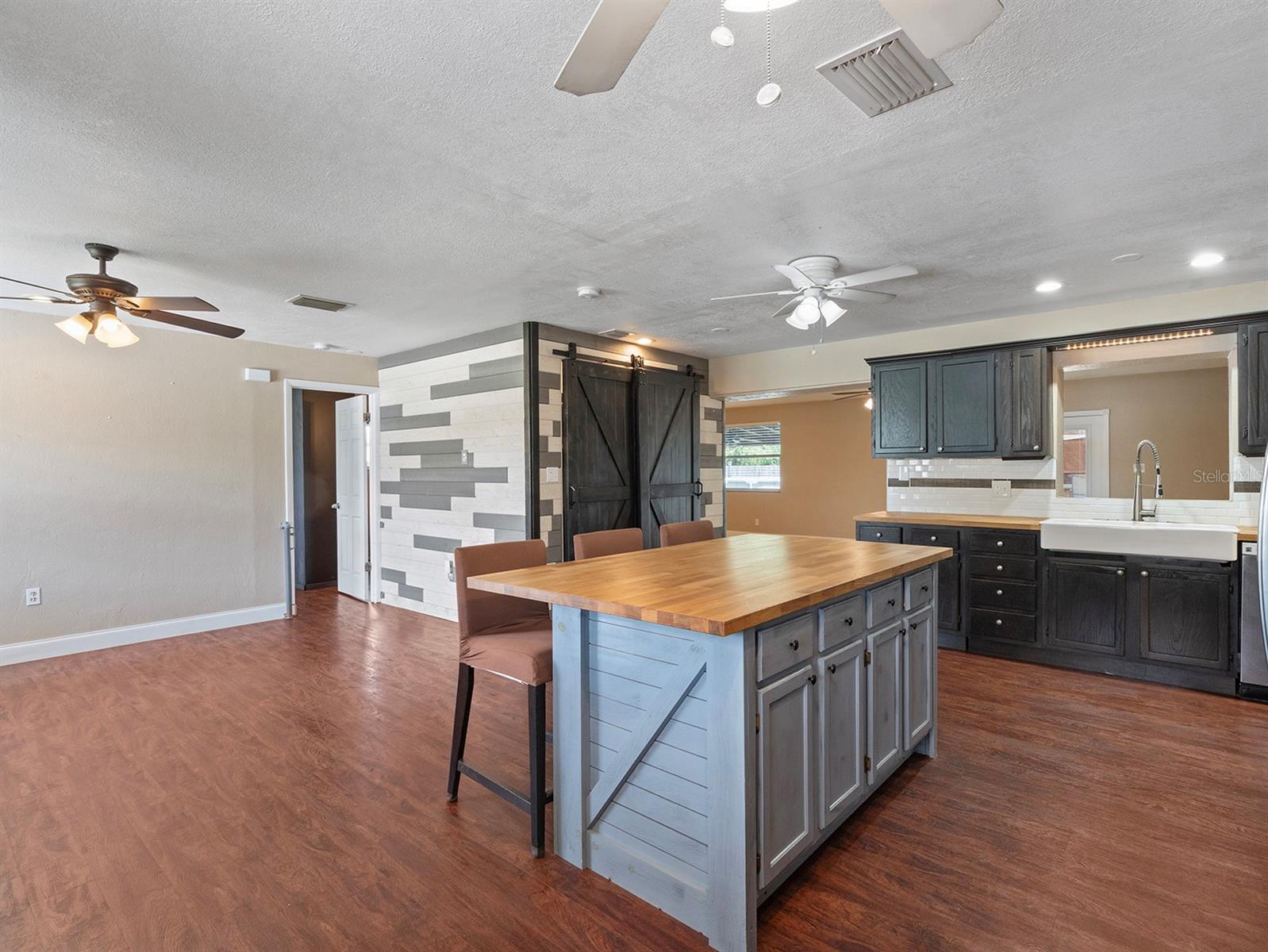 Image 9 of 47 For 6239 Orion Court