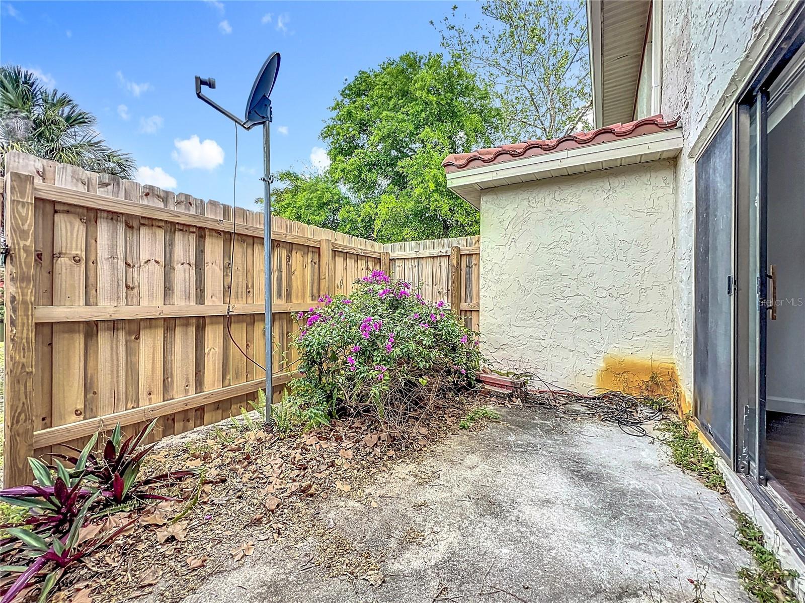 Image 52 of 64 For 1732 Hidden Creek Boulevard 108