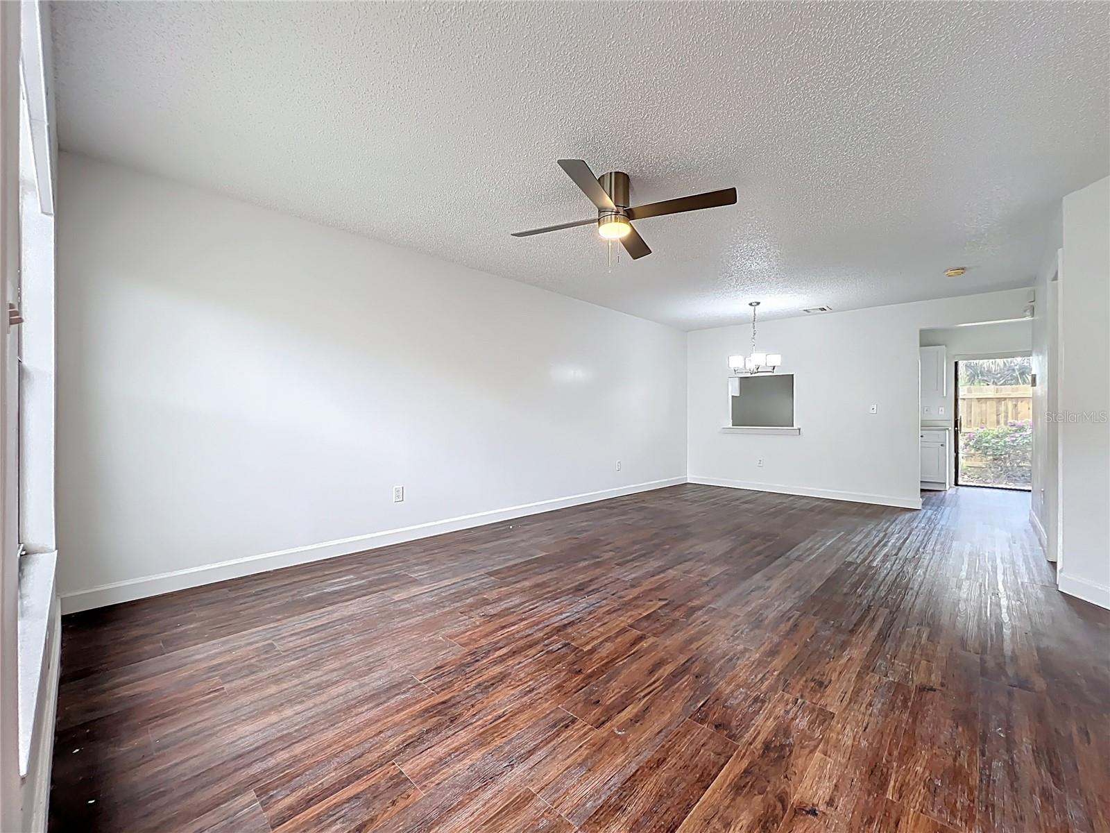 Image 7 of 64 For 1732 Hidden Creek Boulevard 108
