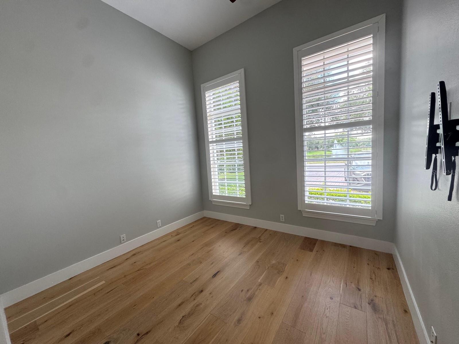 Image 23 of 39 For 11213 Camden Park Drive