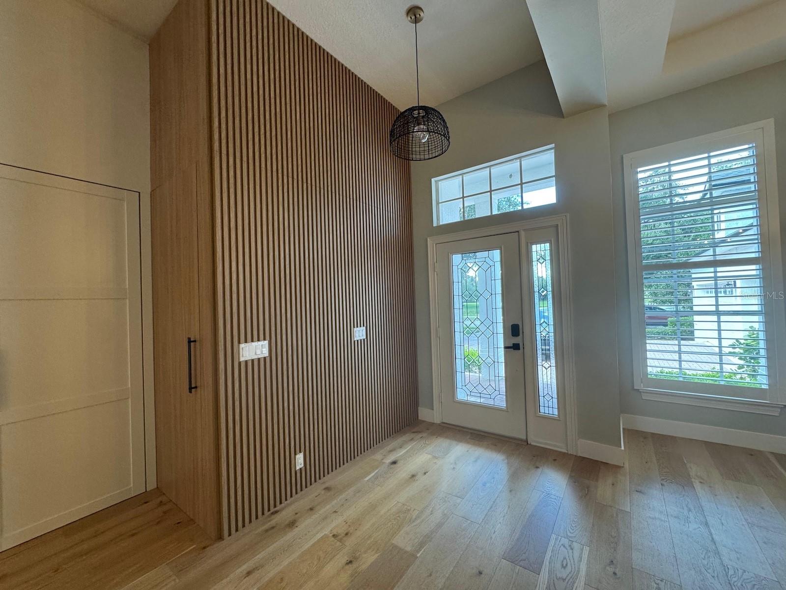 Image 5 of 39 For 11213 Camden Park Drive