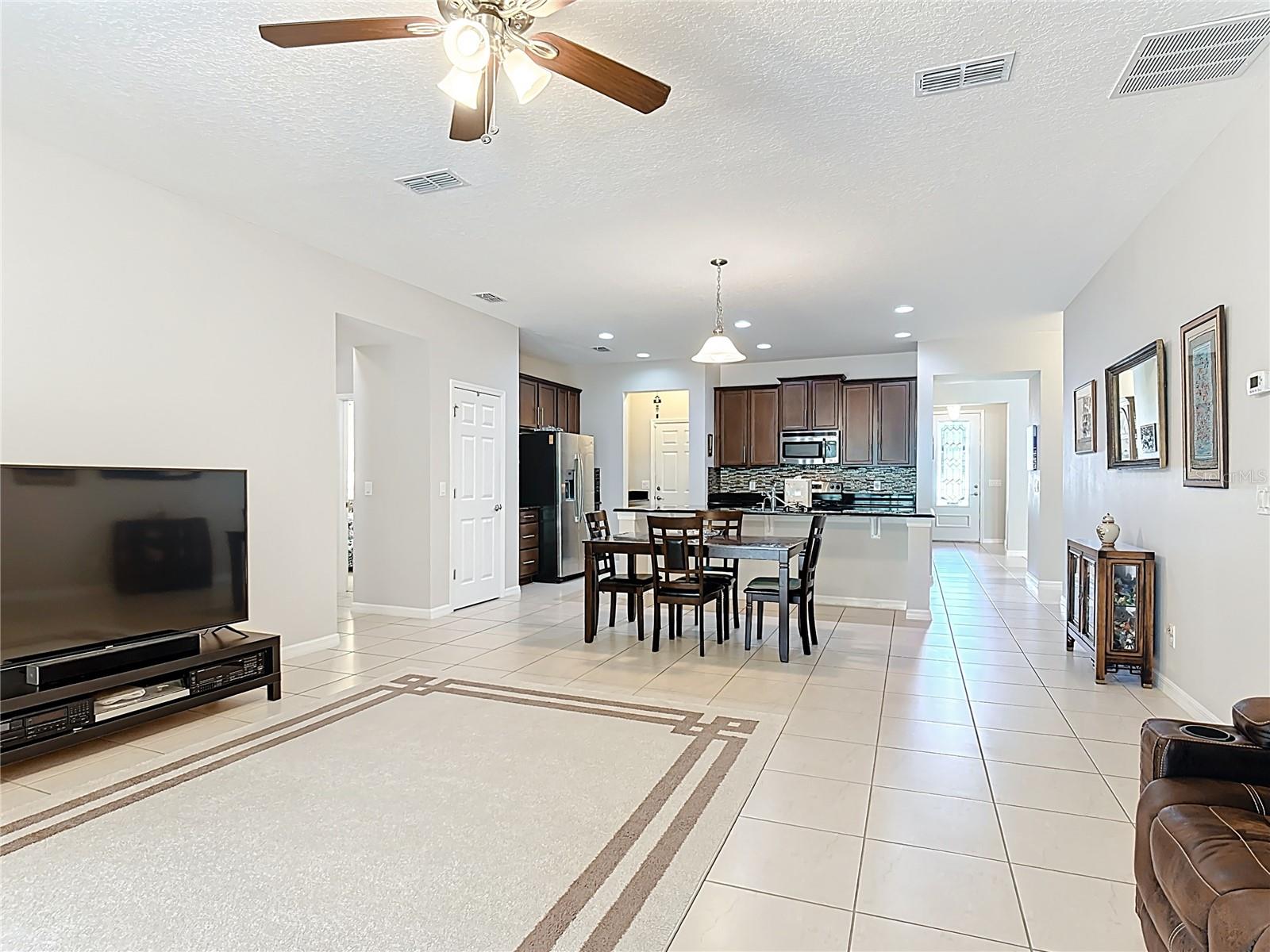 Image 21 of 72 For 3508 Saxony Lane