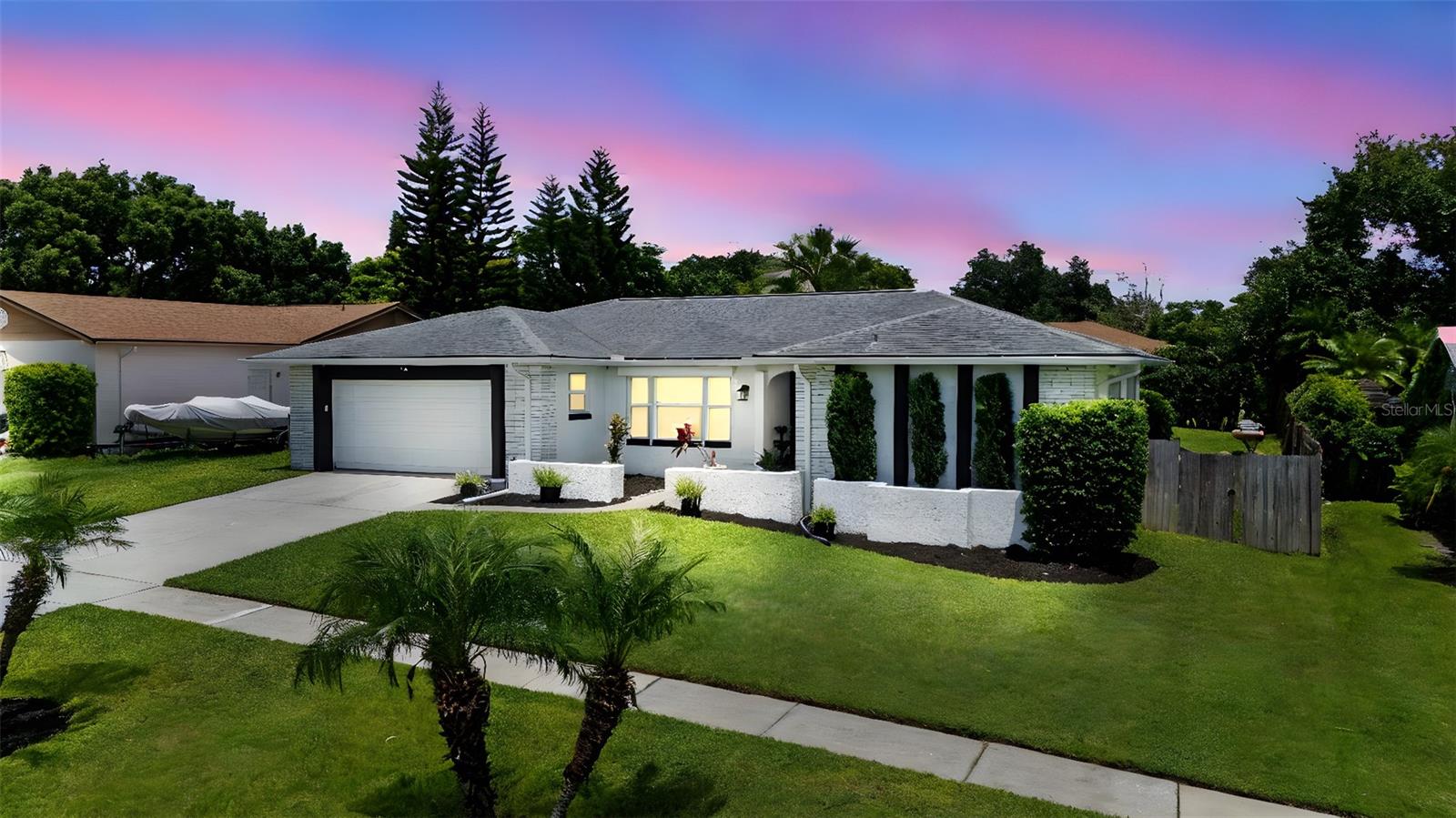 Listing photo id 9 for 605 Spring Oaks Boulevard