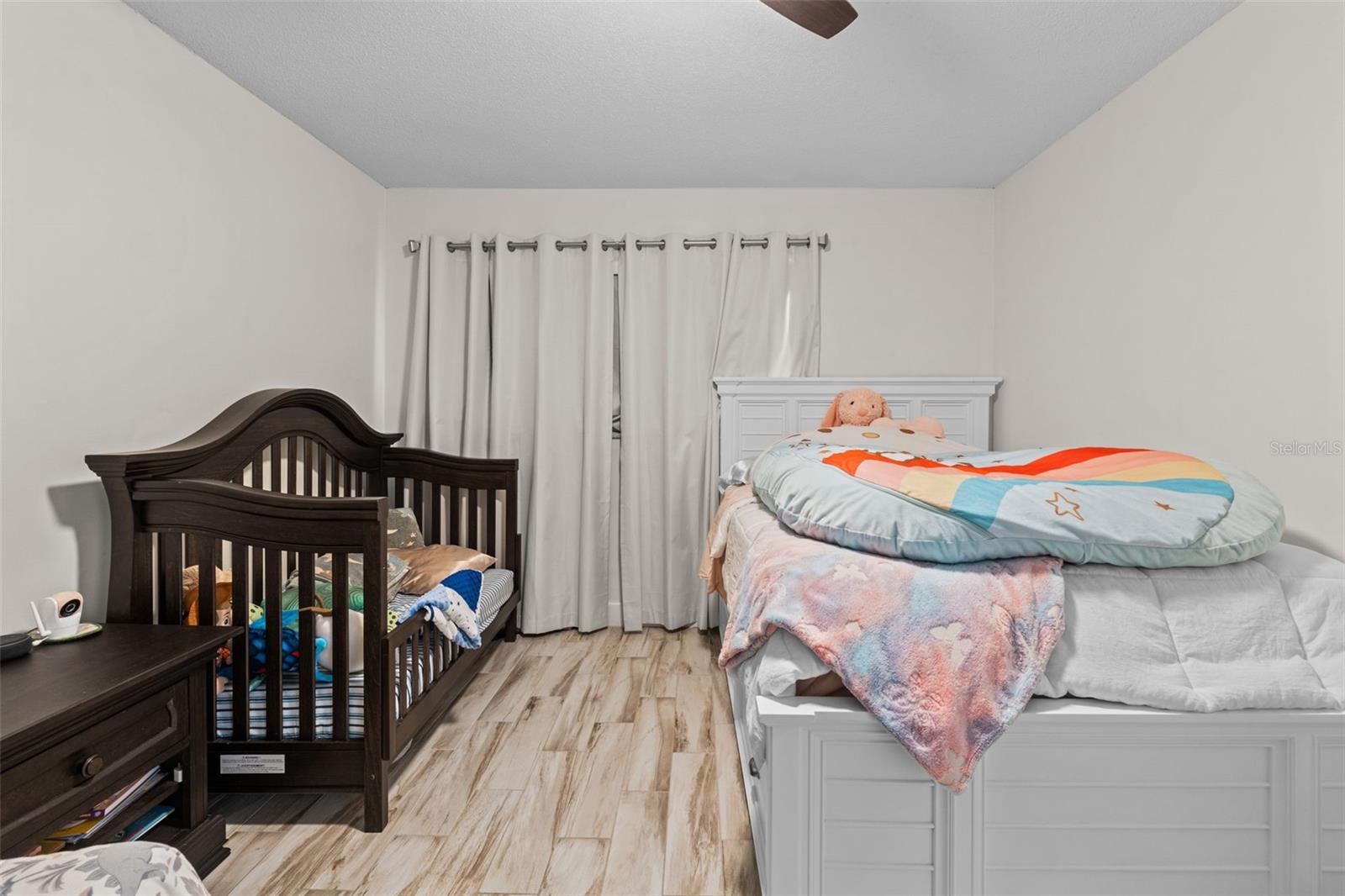 Listing photo id 42 for 605 Spring Oaks Boulevard