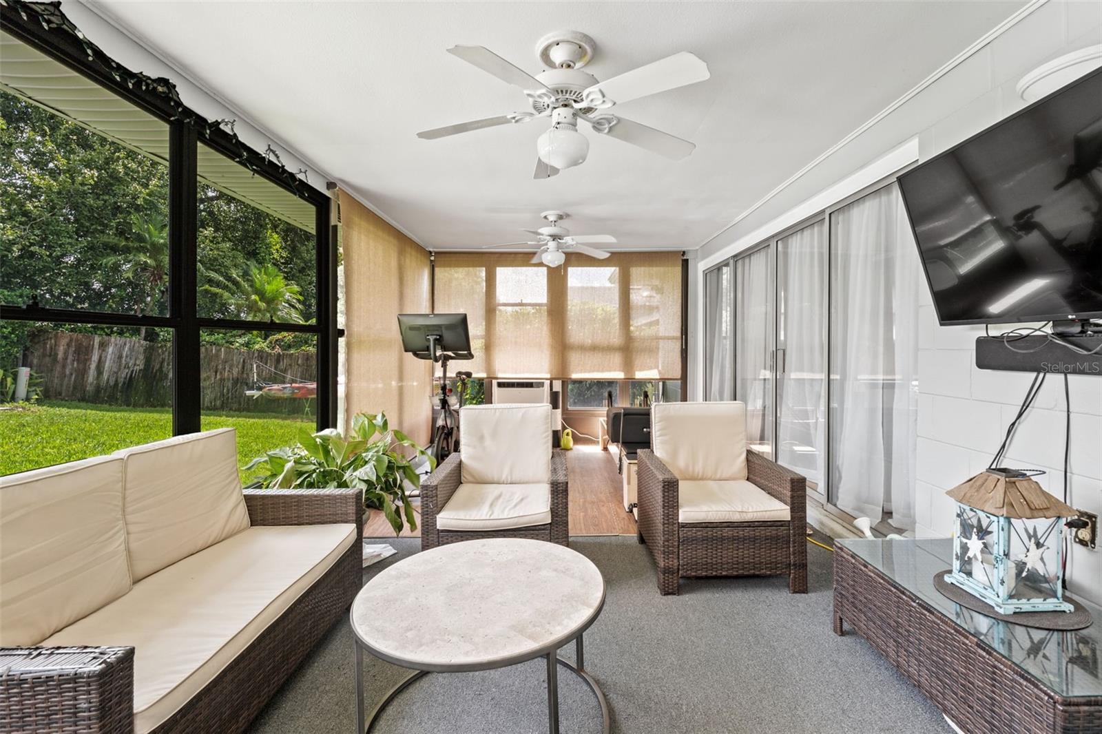 Listing photo id 49 for 605 Spring Oaks Boulevard