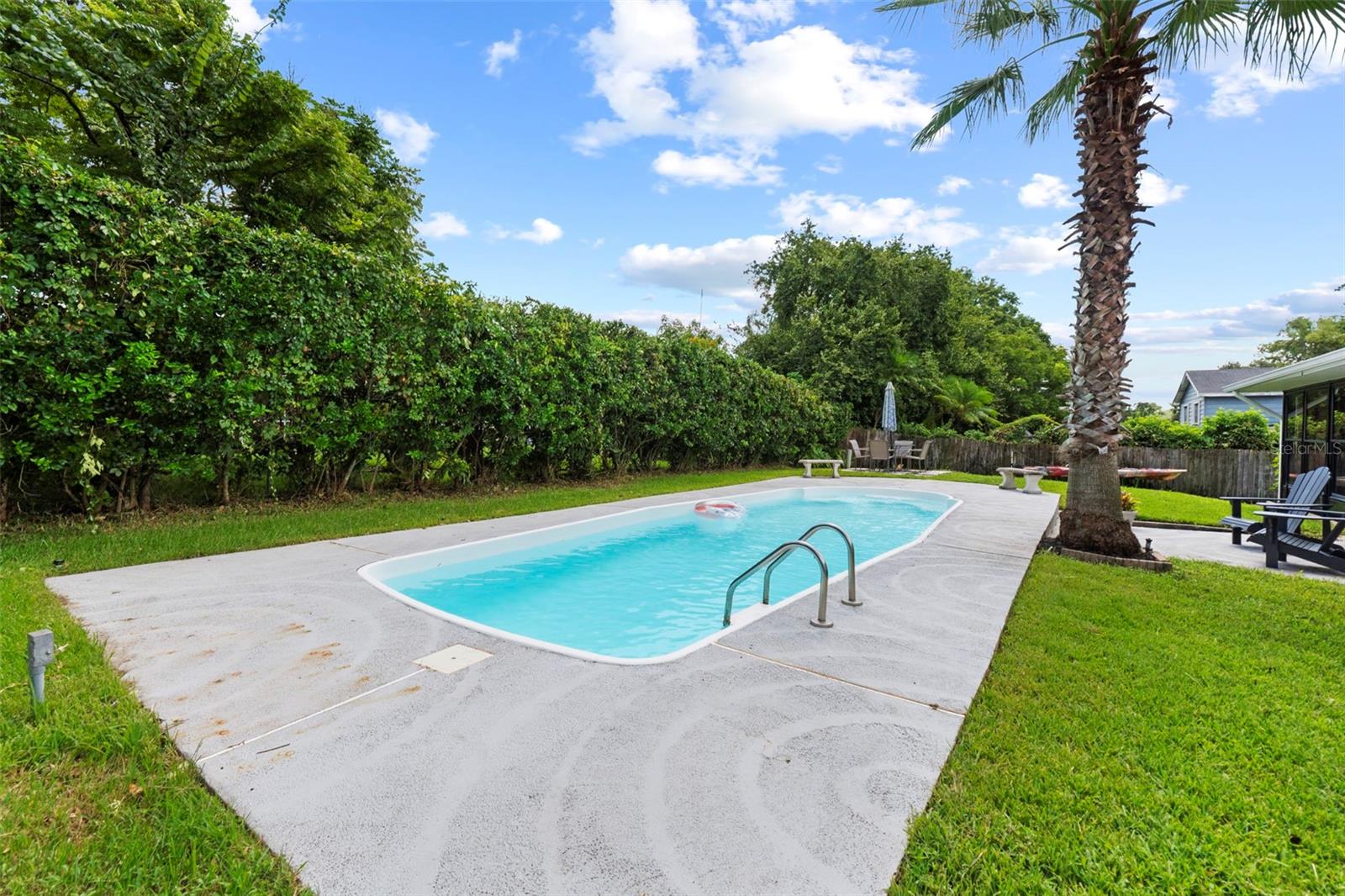 Listing photo id 56 for 605 Spring Oaks Boulevard