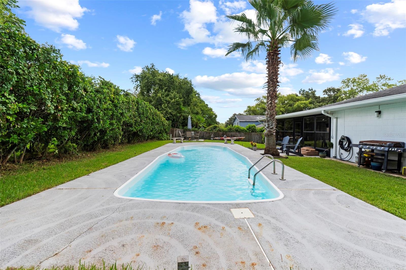 Listing photo id 57 for 605 Spring Oaks Boulevard