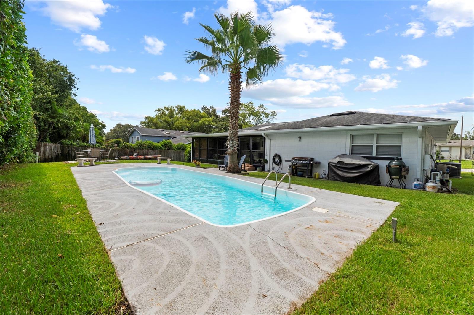 Listing photo id 58 for 605 Spring Oaks Boulevard