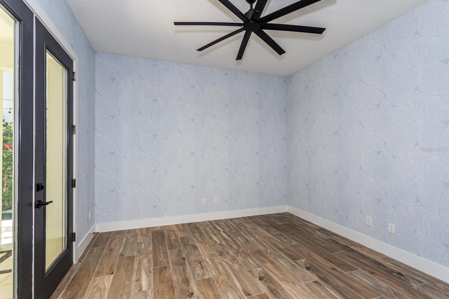 Image 11 of 43 For 8276 Modiano Street