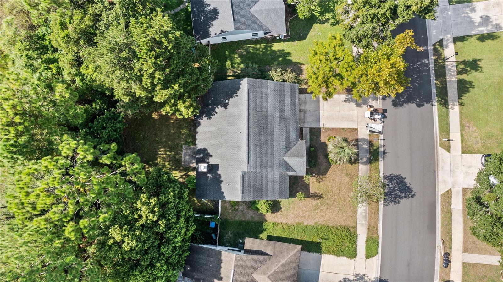 Image 31 of 39 For 1023 Mckinnon Avenue