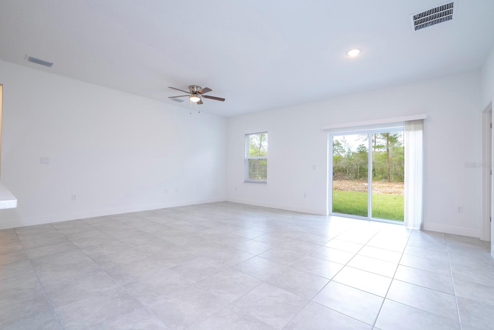 Image 23 of 66 For 1533 Diamond Drive