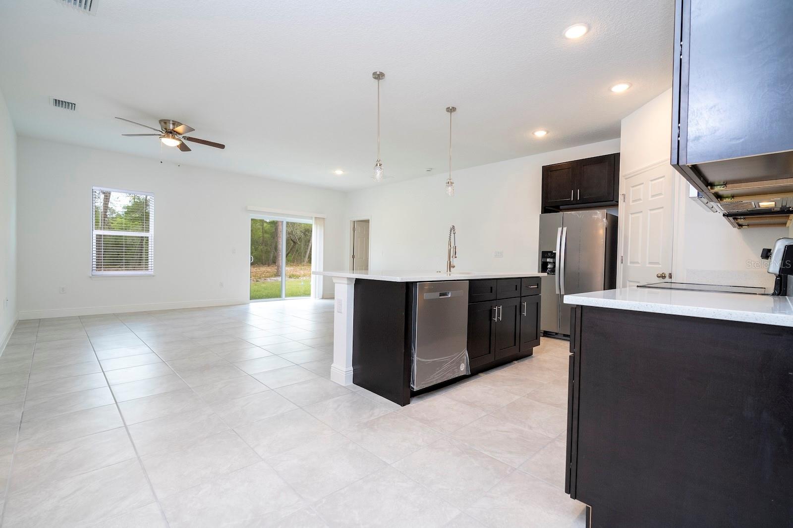 Image 5 of 66 For 1533 Diamond Drive