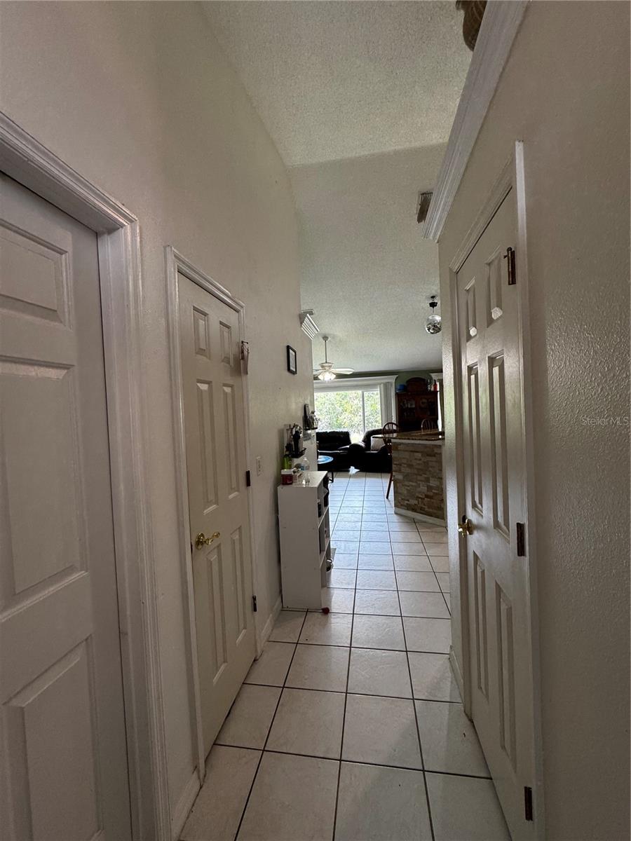 Image 5 of 23 For 2056 Courtland Boulevard