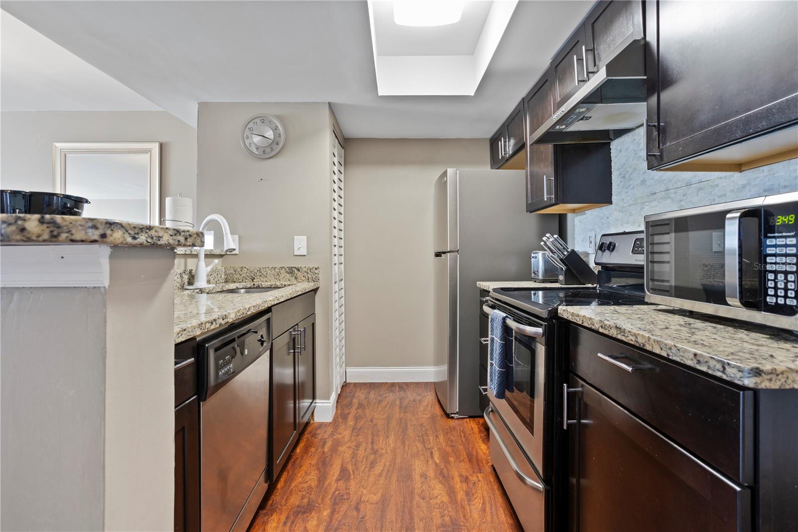Image 12 of 39 For 2749 Poinciana Boulevard 15