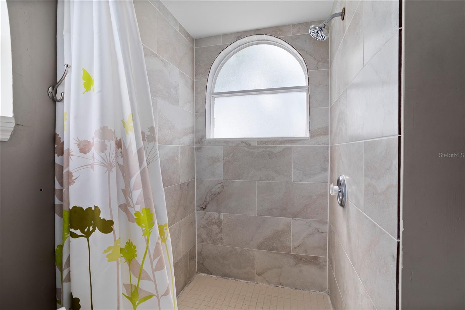 Image 24 of 39 For 2749 Poinciana Boulevard 15