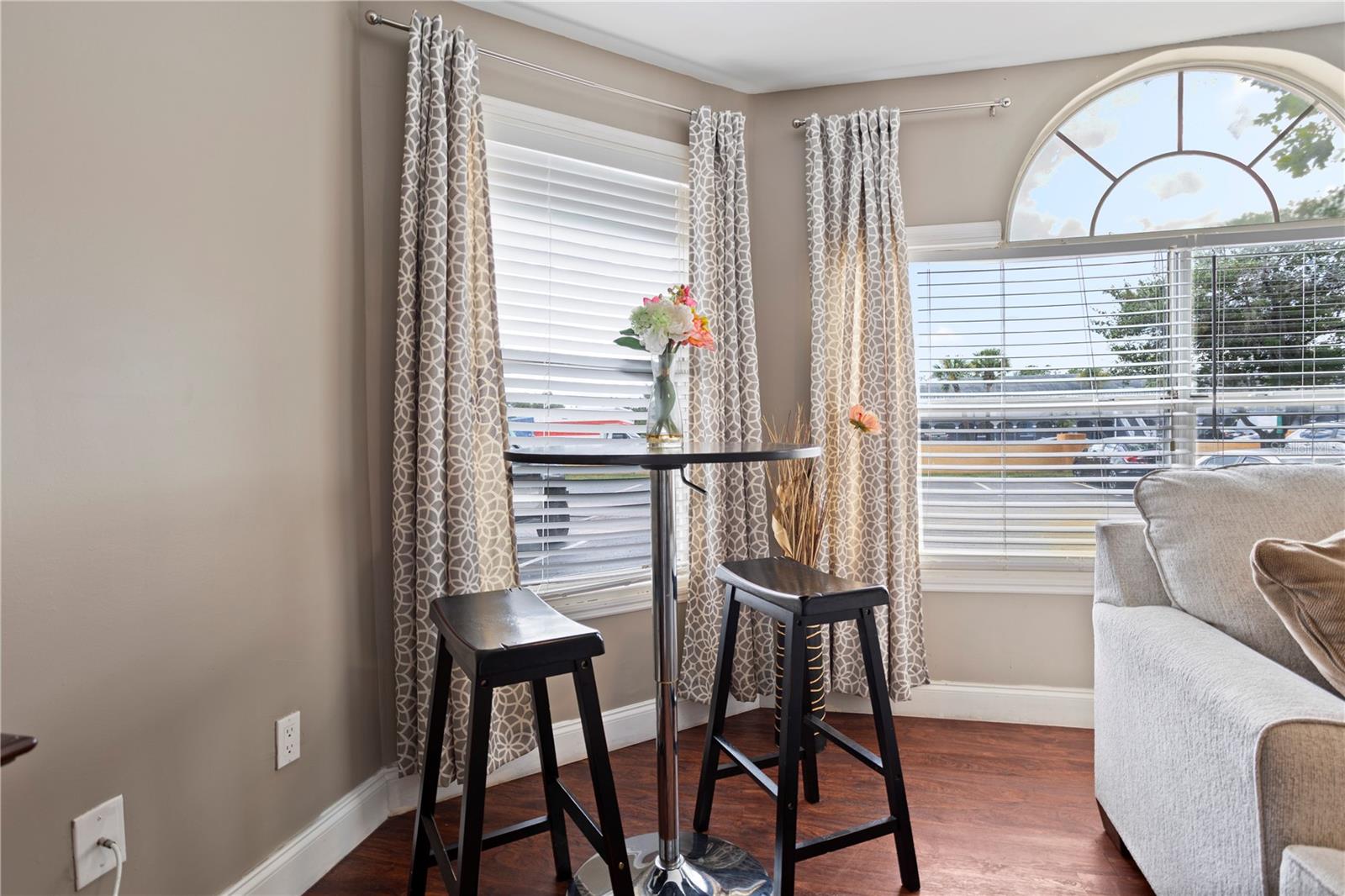 Image 9 of 39 For 2749 Poinciana Boulevard 15