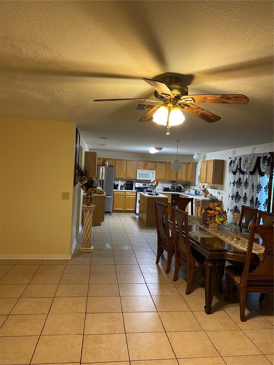 Image 5 of 18 For 2670 Palmetto Ridge Circle