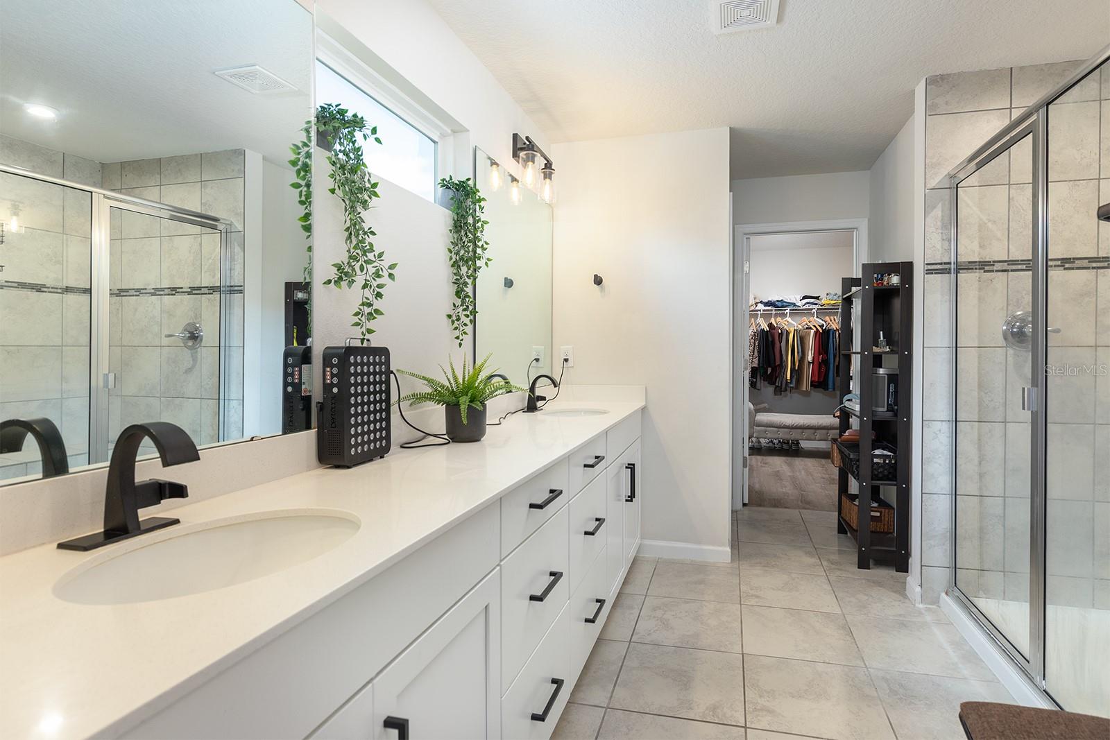 Image 11 of 27 For 13218 Orange Isle Drive