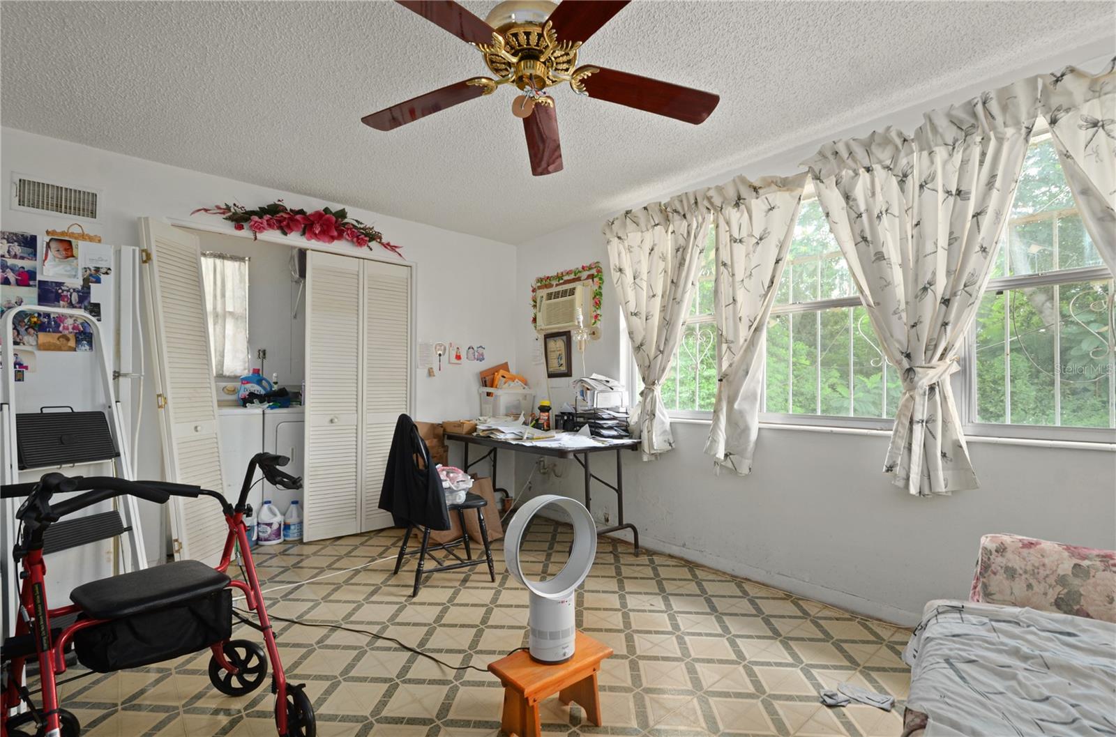 Image 12 of 24 For 1865 4th Street Se