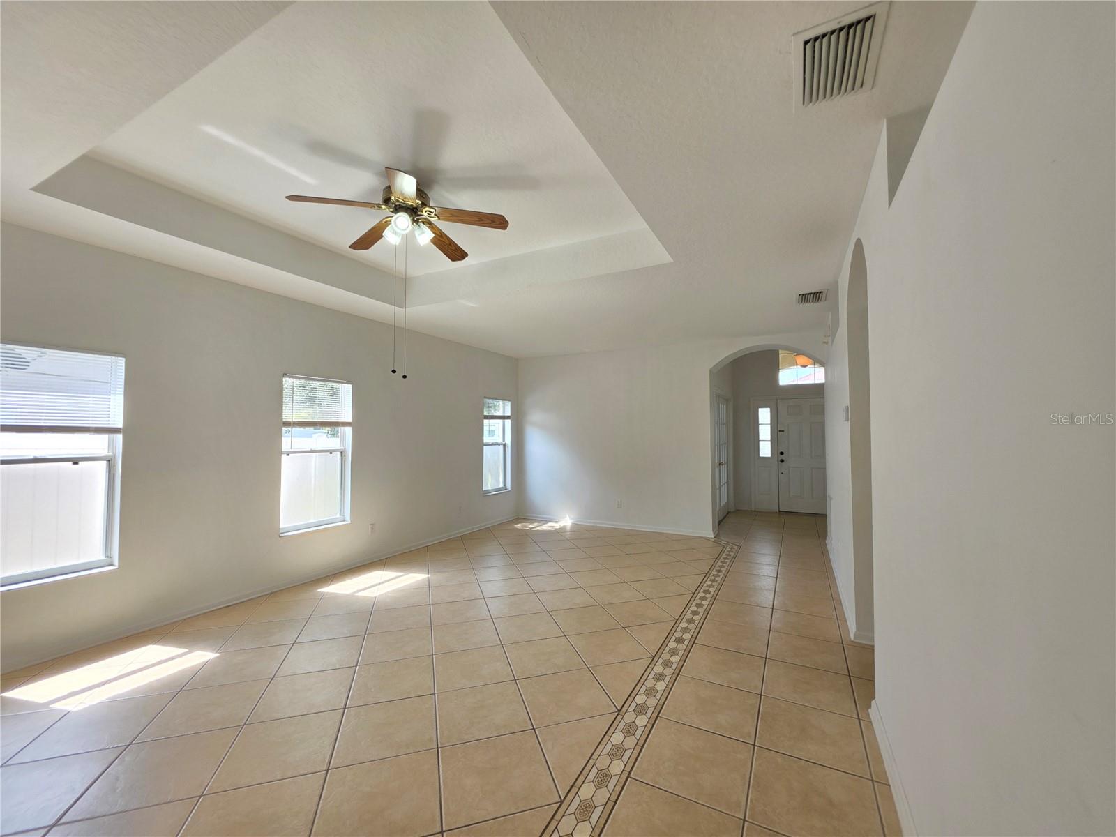 Image 13 of 20 For 1527 Derby Glen Drive