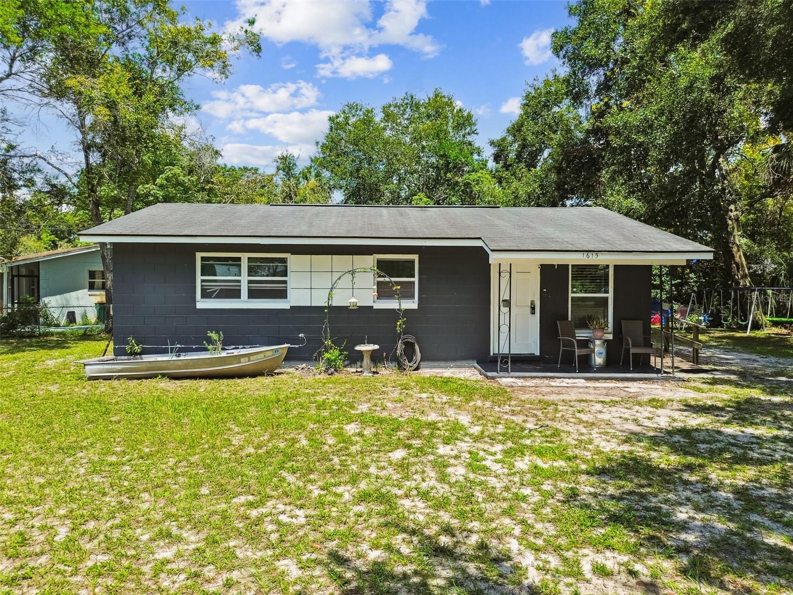Image 2 of 33 For 1615 Jefferson Drive
