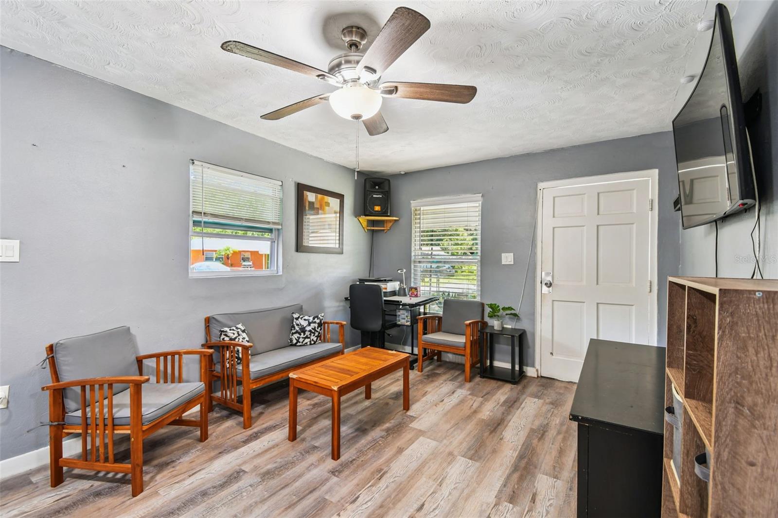 Image 23 of 33 For 1615 Jefferson Drive