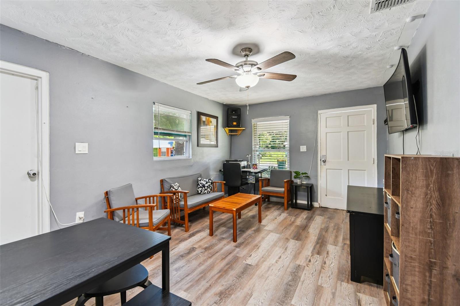 Image 5 of 33 For 1615 Jefferson Drive