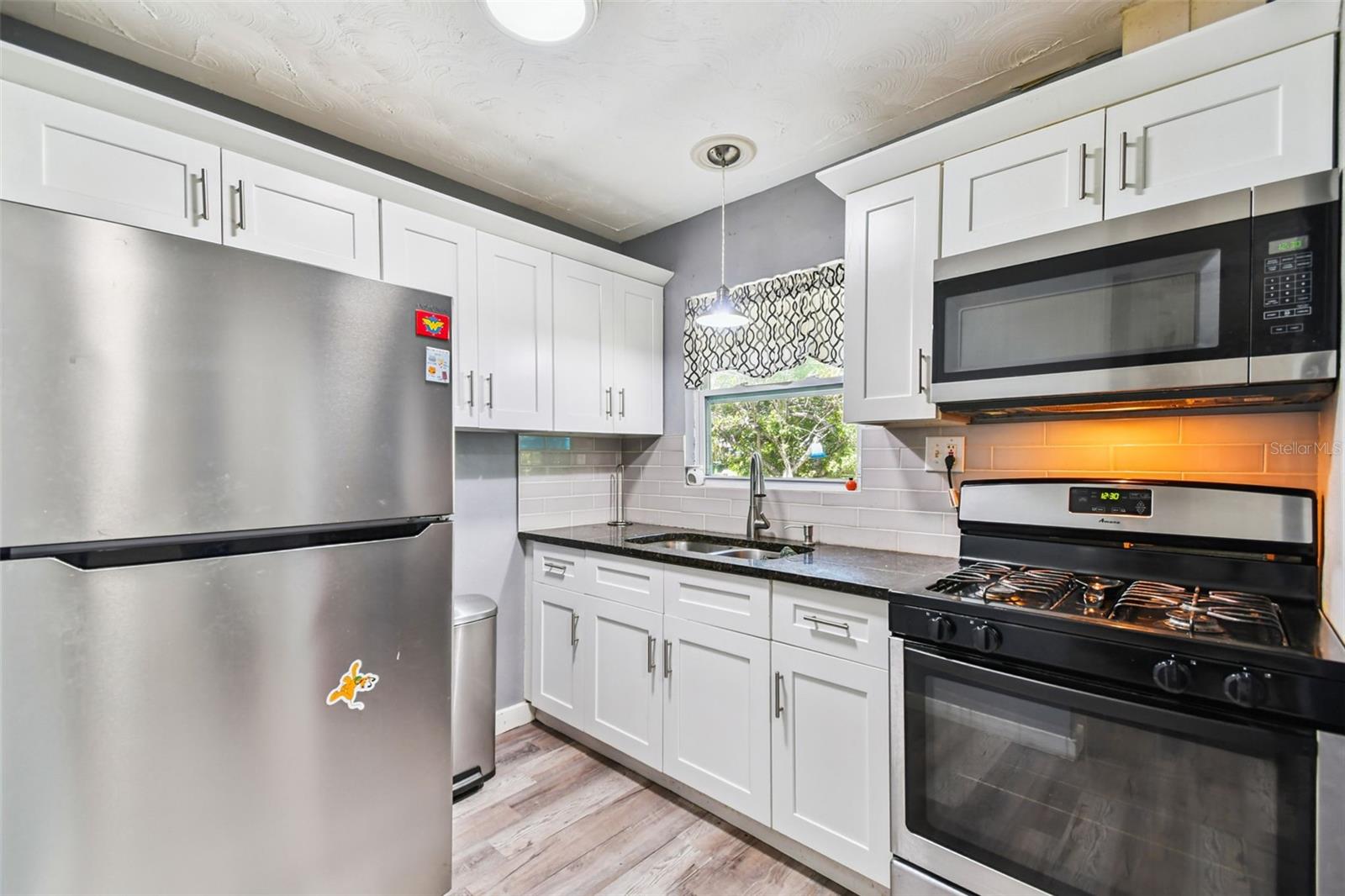 Image 8 of 33 For 1615 Jefferson Drive