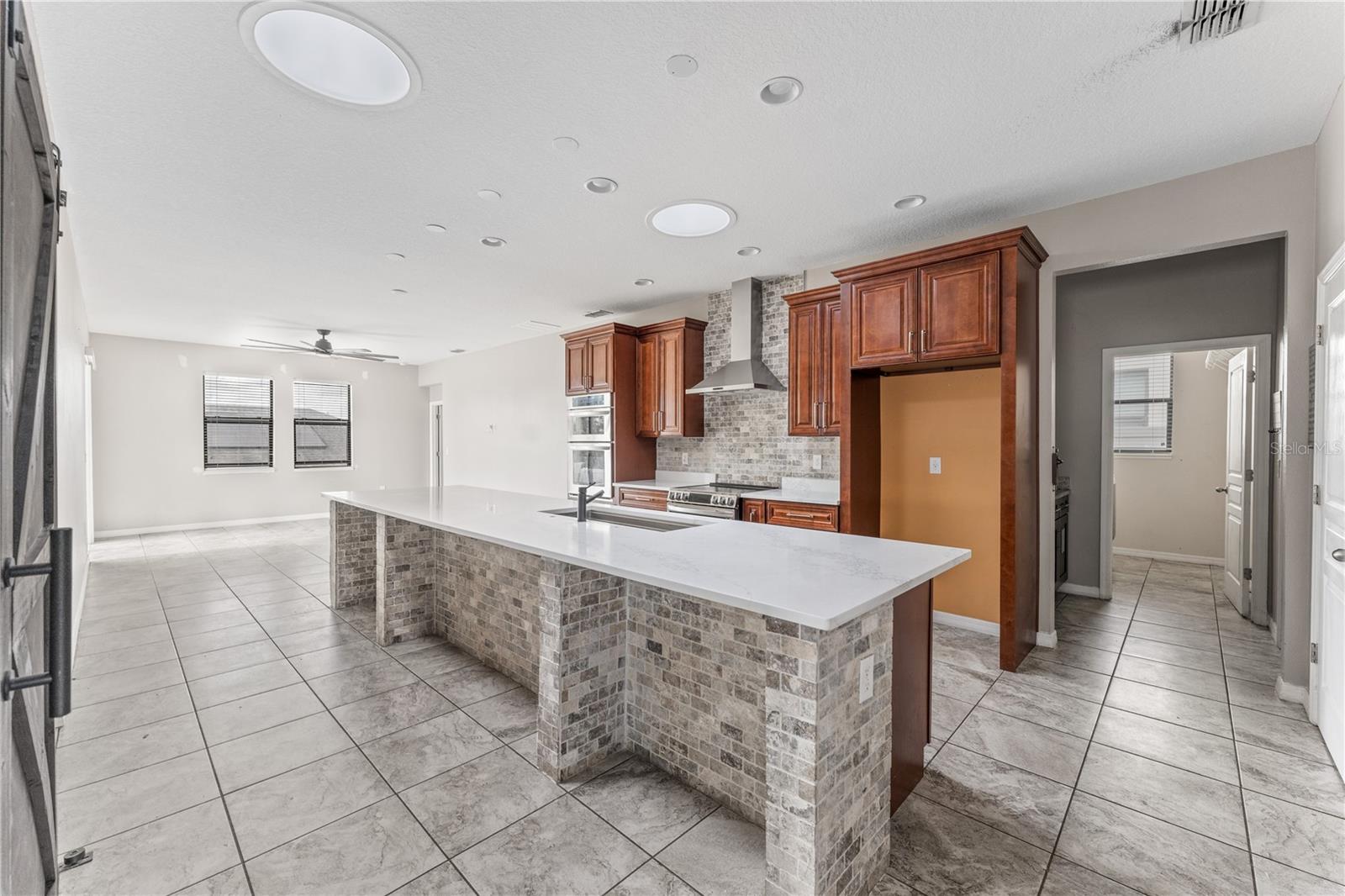 Image 10 of 30 For 9195 Chandler Drive