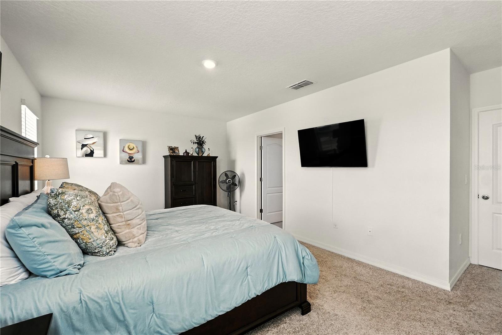 Image 24 of 47 For 117 Eagleview Loop