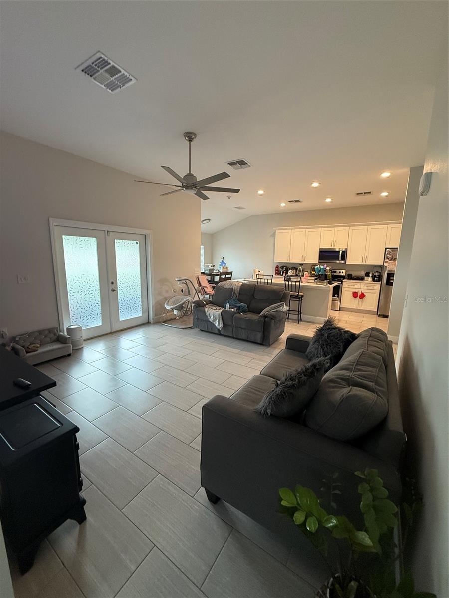 Image 4 of 8 For 2957 Slater Drive