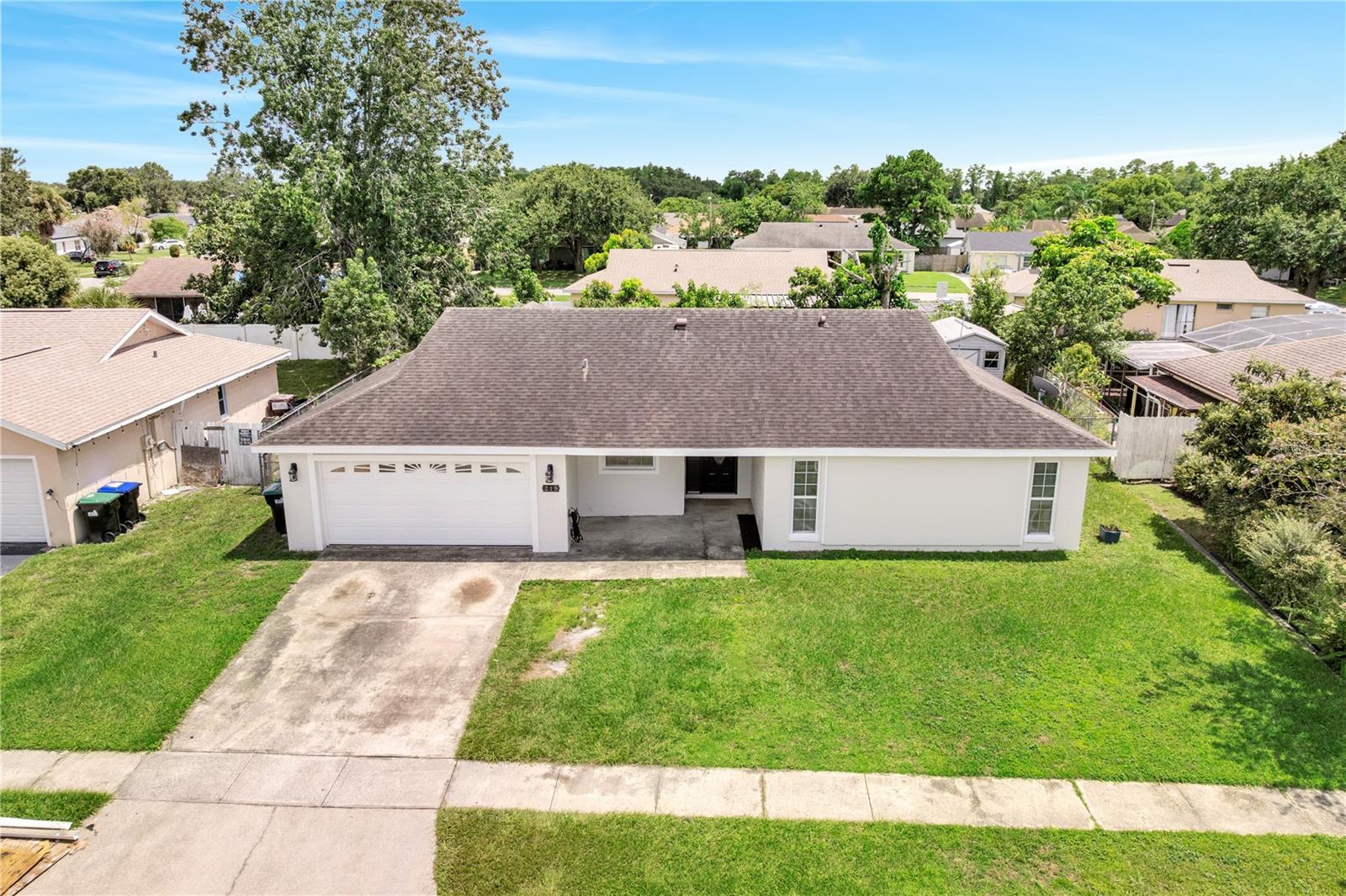 Image 14 of 51 For 219 Iowa Woods Circle W