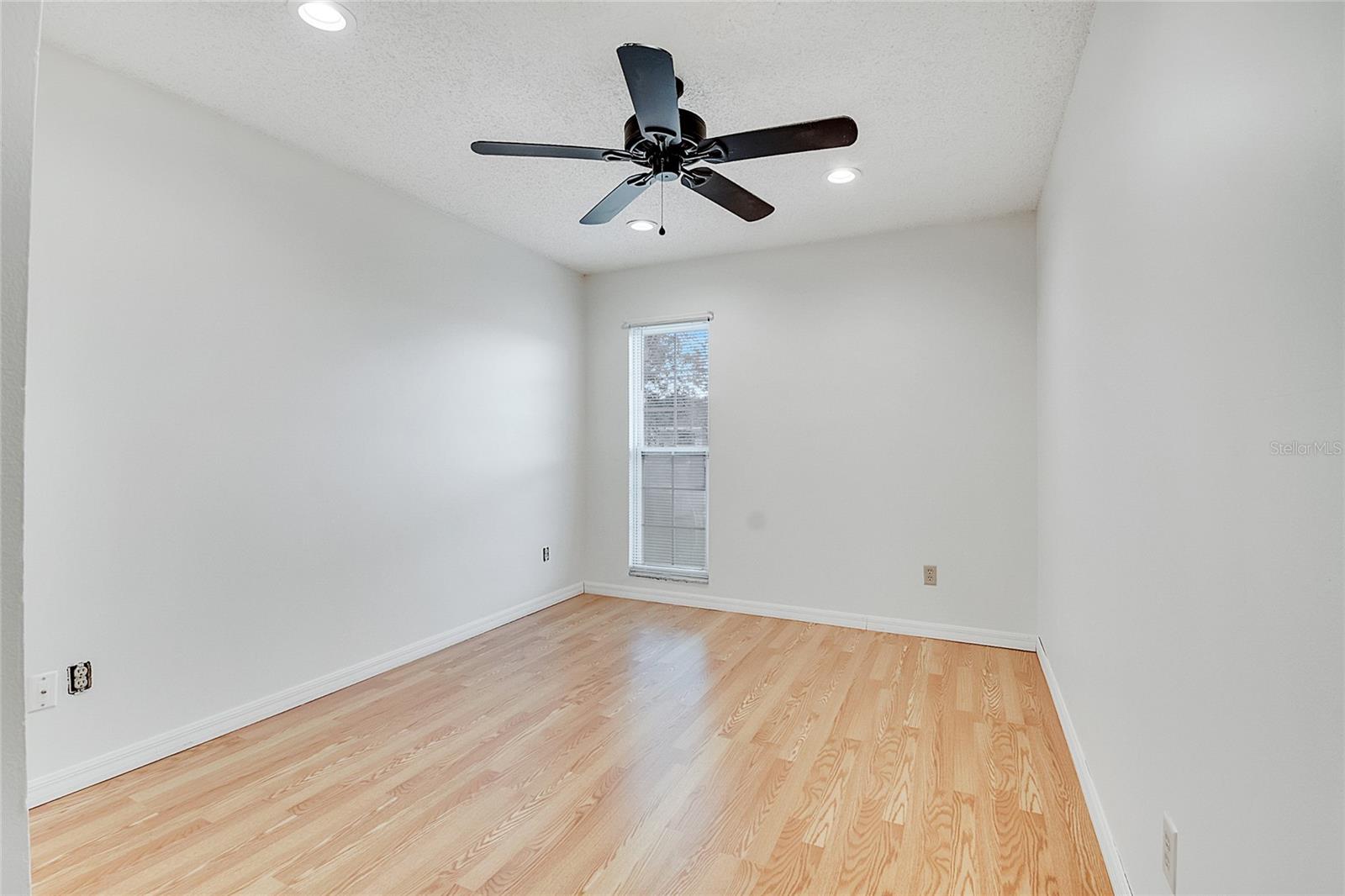 Image 45 of 51 For 219 Iowa Woods Circle W