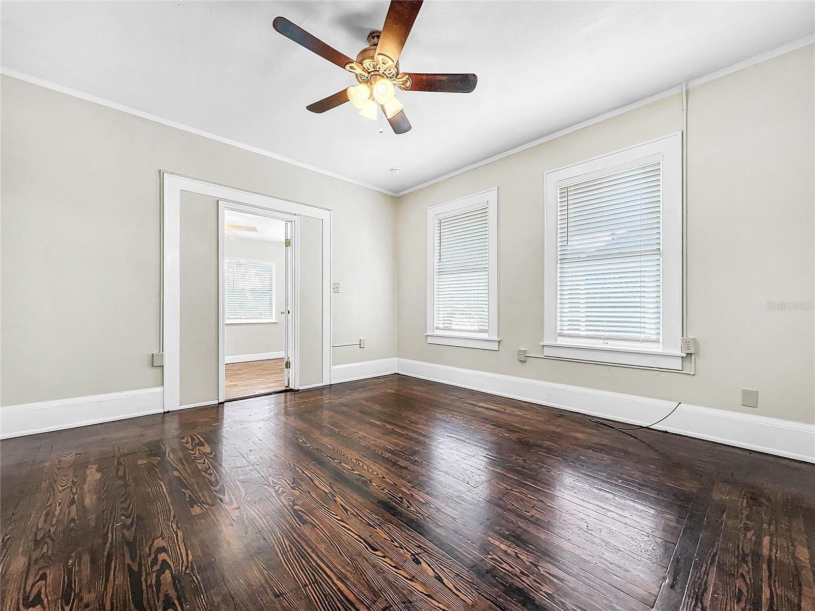 Image 15 of 18 For 731 Avenue A Sw