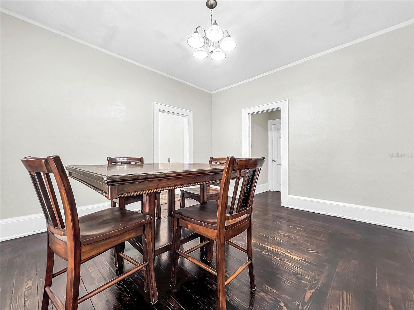 Image 8 of 18 For 731 Avenue A Sw