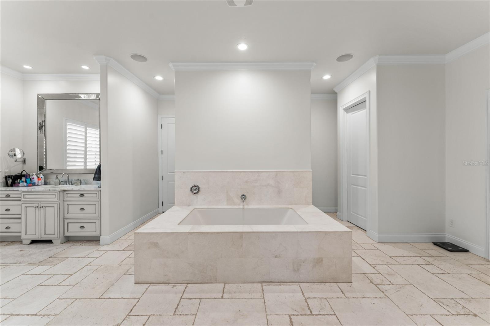 Image 39 of 82 For 10339 Hart Branch Circle