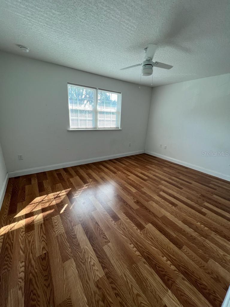 Image 10 of 17 For 4392 Lake Underhill Road 22