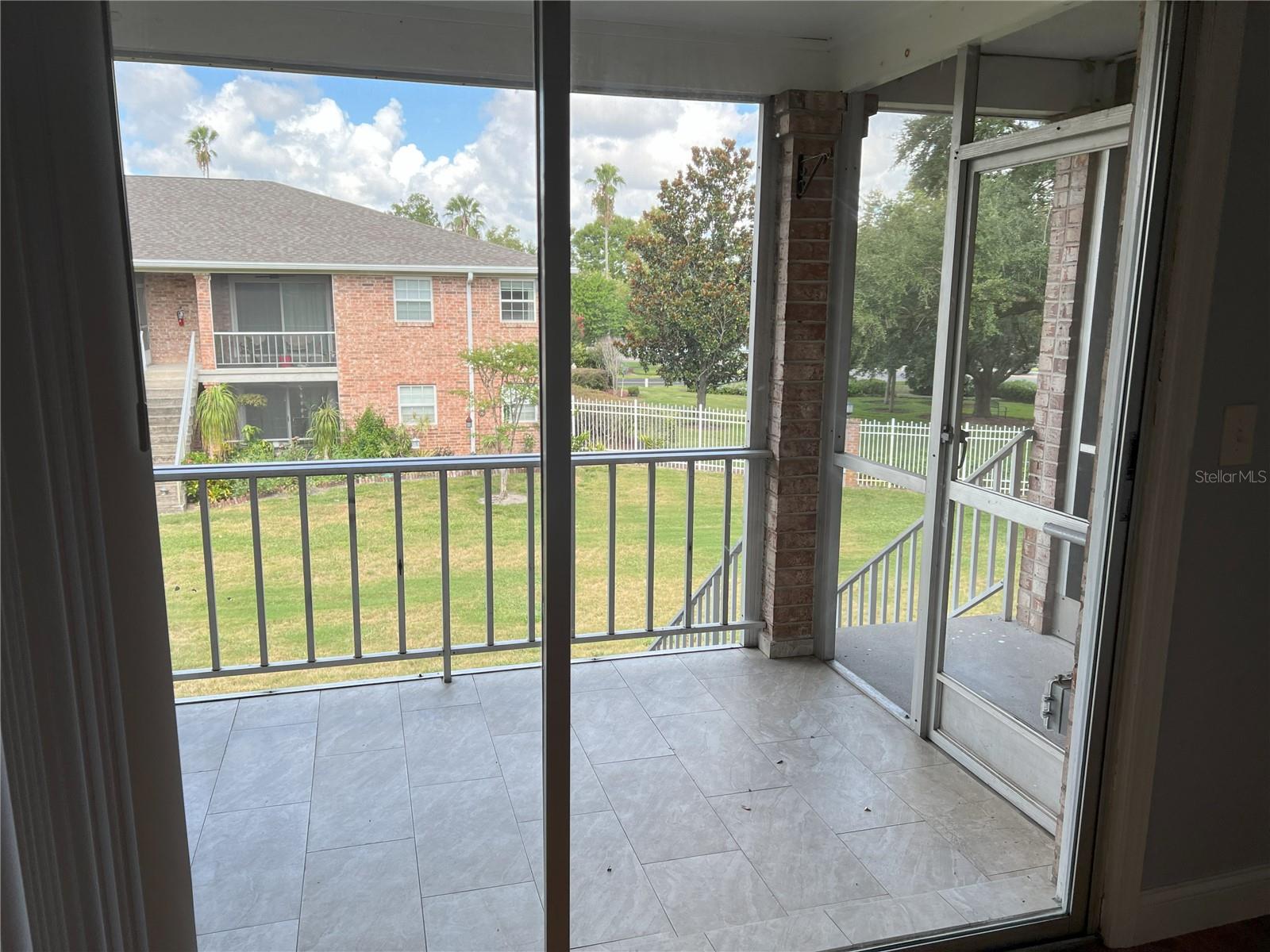 Image 16 of 17 For 4392 Lake Underhill Road 22
