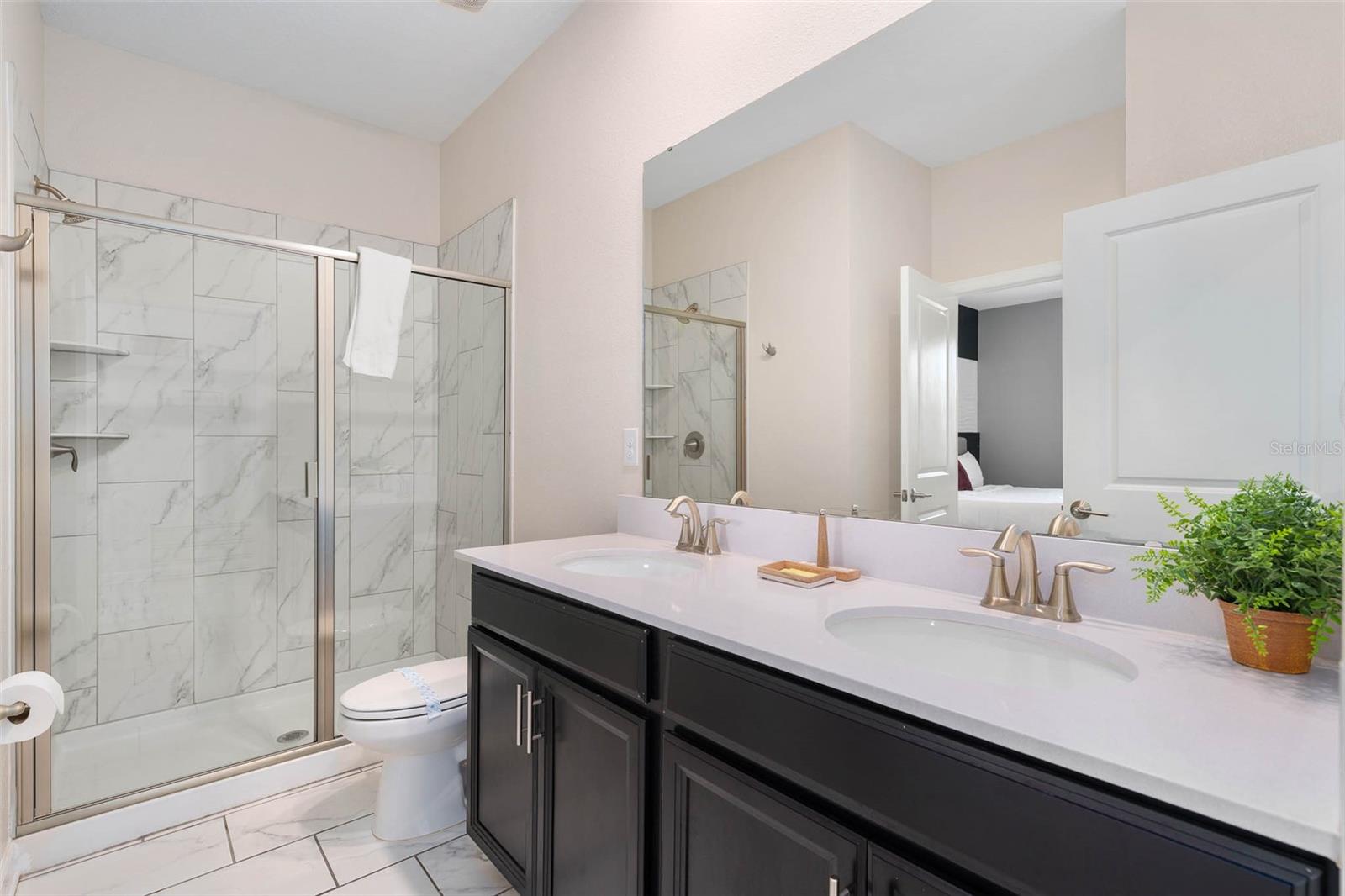 Image 11 of 43 For 4562 Narrative Lane