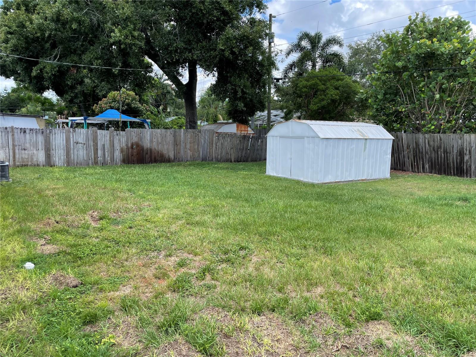 Image 6 of 17 For 6897 80th Avenue N