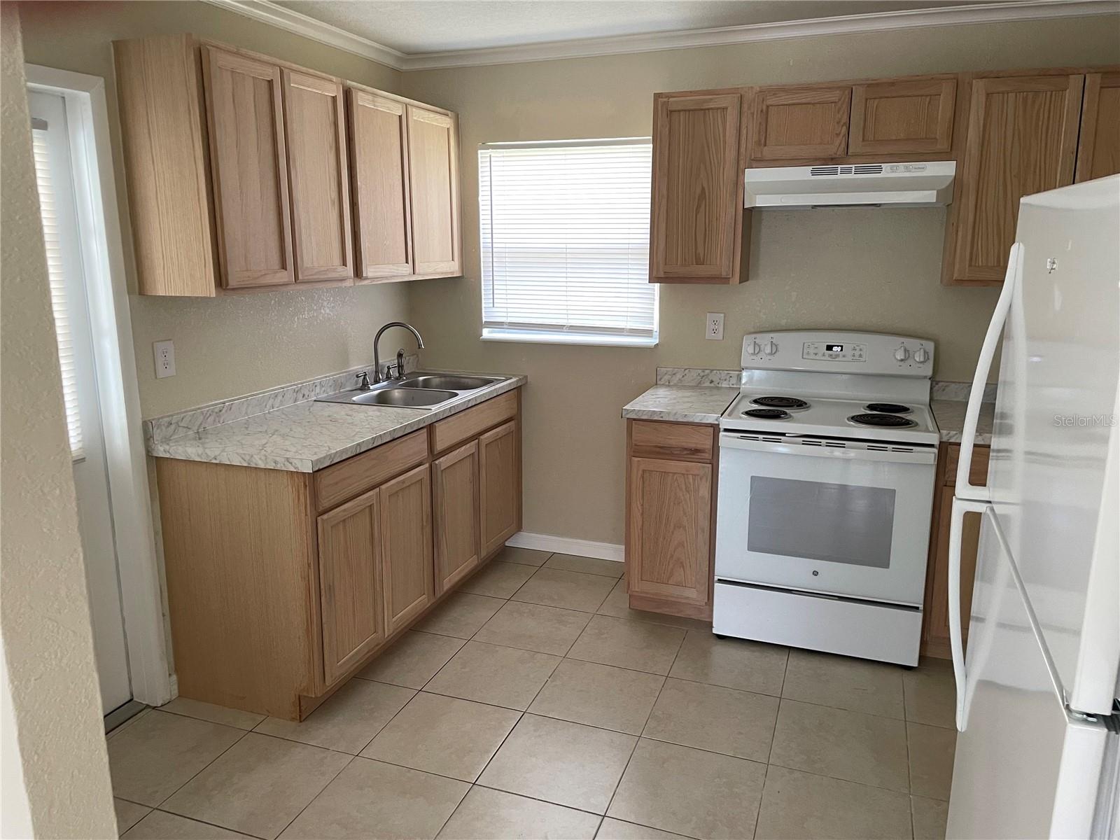 Image 8 of 17 For 6897 80th Avenue N