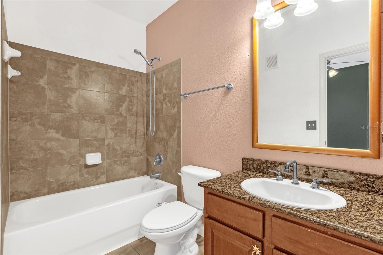 Image 17 of 25 For 914 Charo Parkway 132
