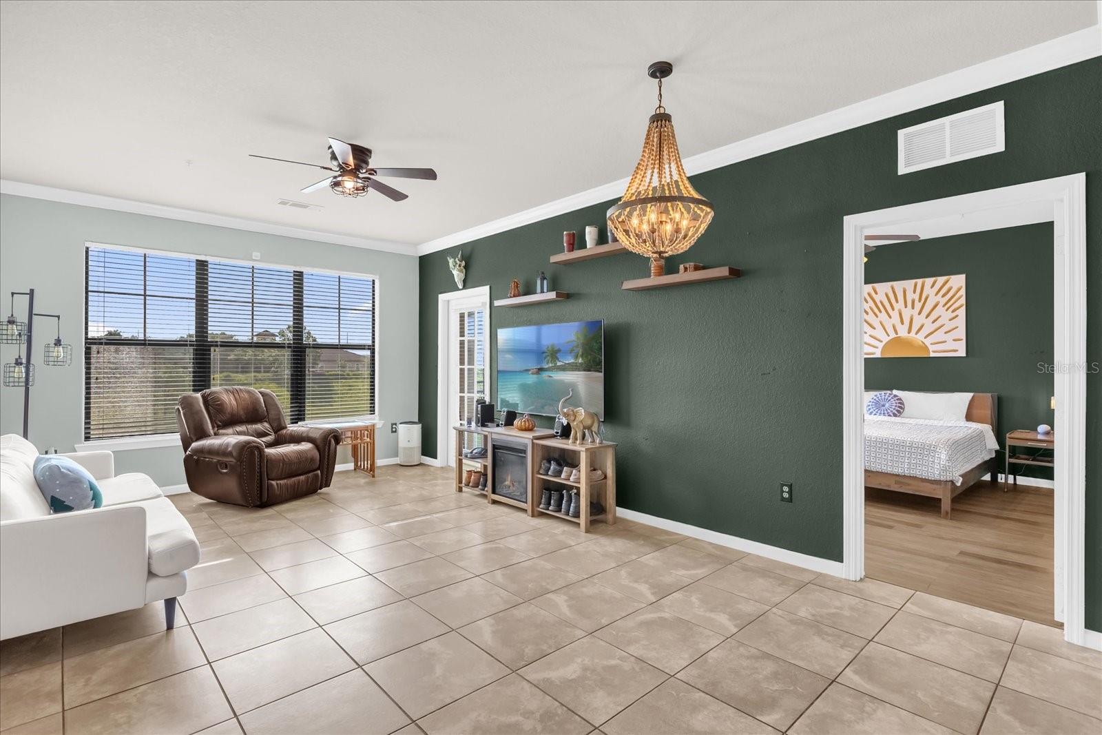 Image 7 of 25 For 914 Charo Parkway 132
