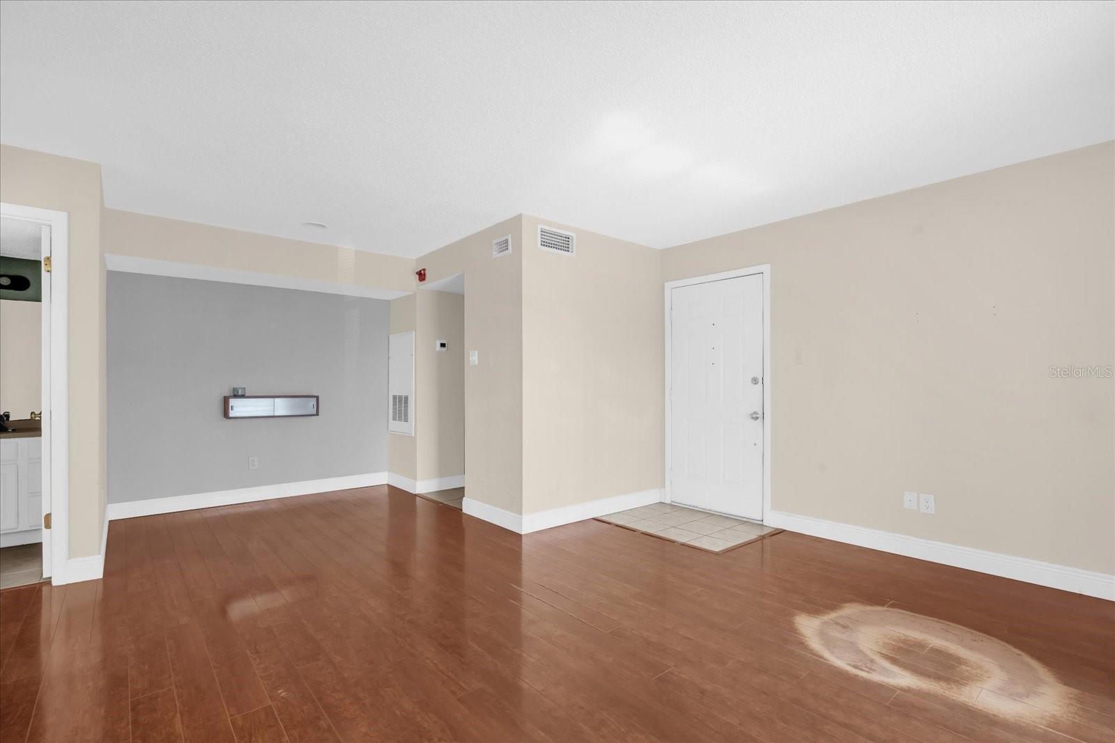 Image 10 of 24 For 3772 Idlebrook Circle 100