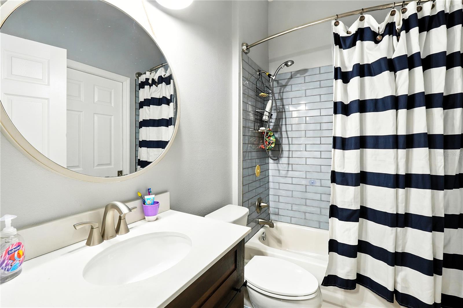 Image 16 of 31 For 10860 Woodchase Circle