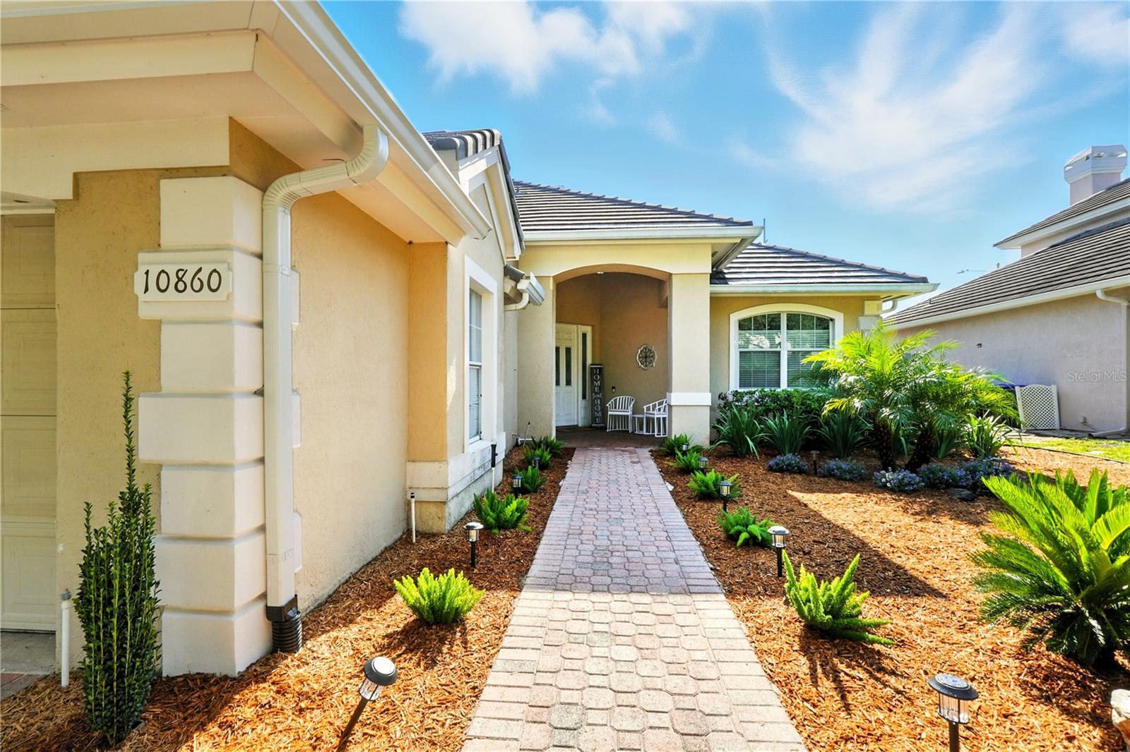 Image 3 of 31 For 10860 Woodchase Circle
