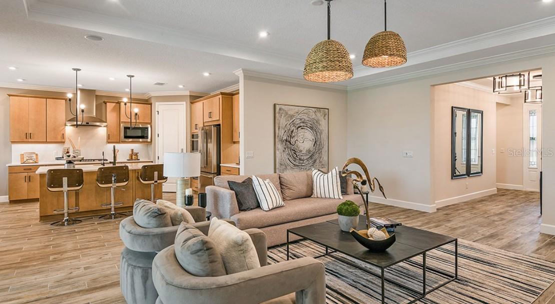 Image 12 of 23 For 672 Junonia Boulevard