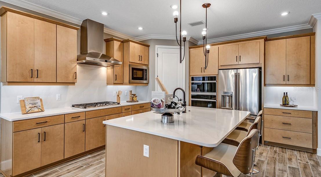 Image 4 of 23 For 672 Junonia Boulevard