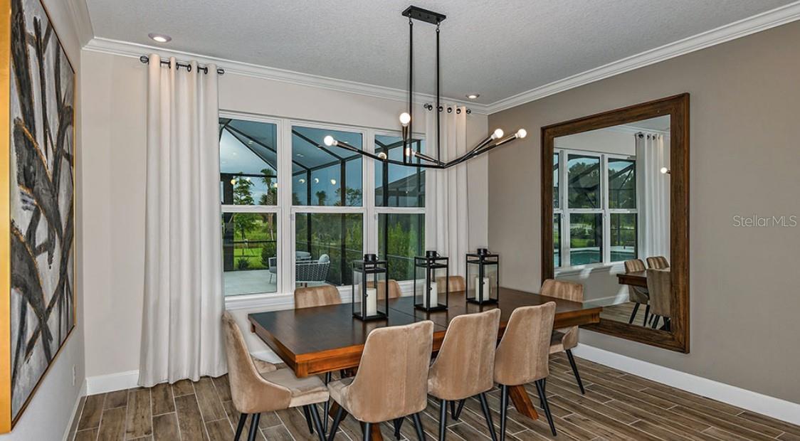 Image 8 of 23 For 672 Junonia Boulevard