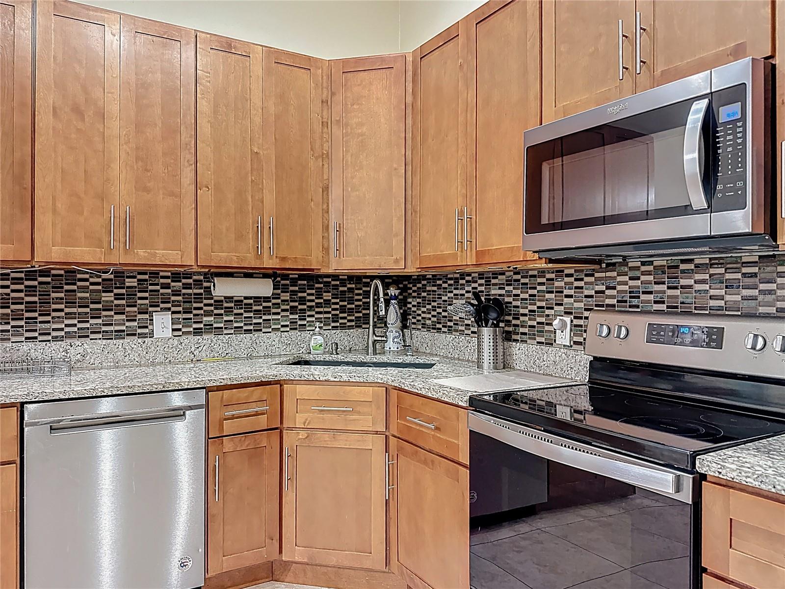 Image 18 of 56 For 7908 Sapphire Lane